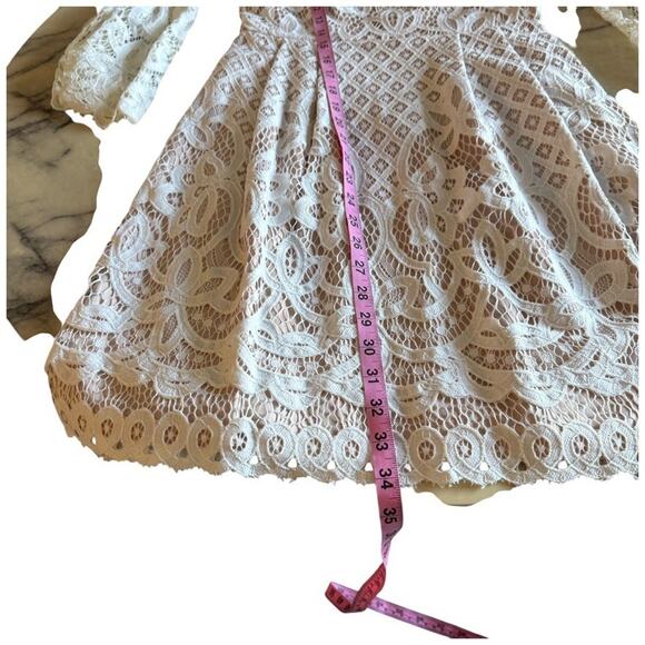 Eliza J White Lace Bell Sleeve Fit & Flare Dress Nude Lining Size 0P - Picture 8 of 10